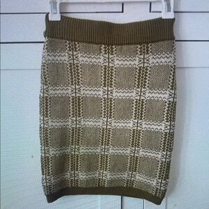 Lulu’s Green Plaid Knit Midi Skirt Size Small